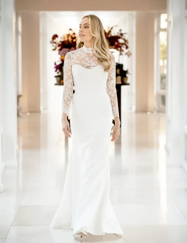 CAROLINE CASTIGLIANO Statue Default Image